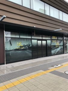 ガラス面サイン　看板屋　ビルボテック　インクジェット出力